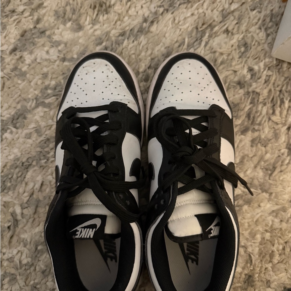 Women’s nike dunk size 7.5 barely worn great condition